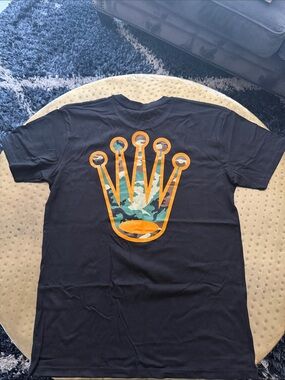 Men's Short Sleeve Black Graphic Tee with Orange & Teal Crown Motif